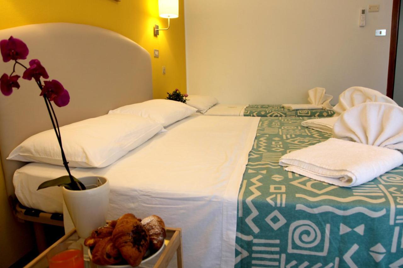 Hotel Alfa Anche In All Inclusive Римини Экстерьер фото