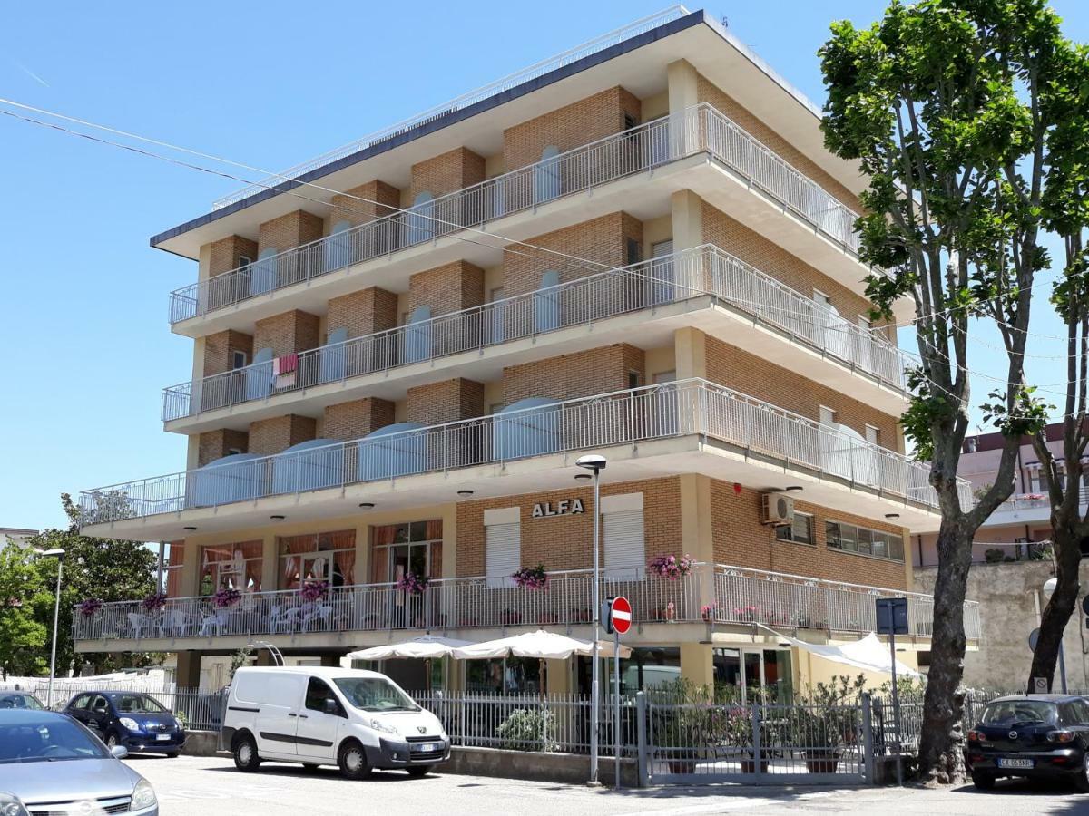 Hotel Alfa Anche In All Inclusive Римини Экстерьер фото